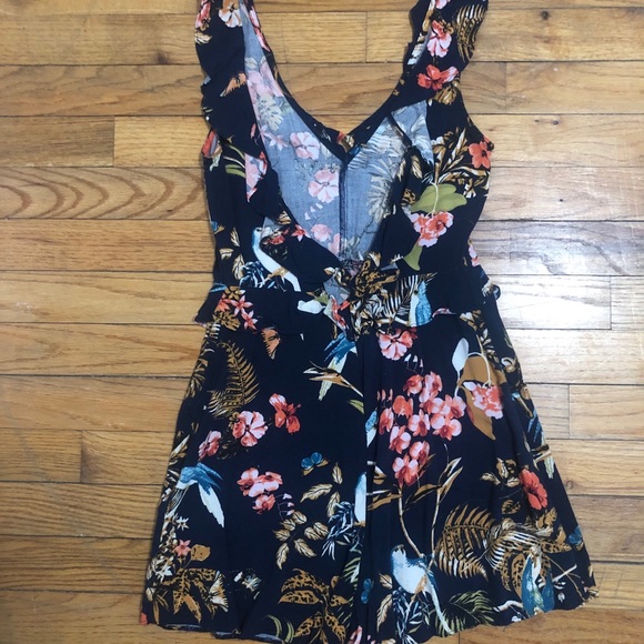 Express Floral Romper Size 2 - Picture 2 of 5